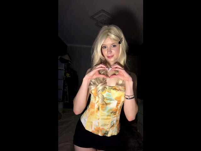 BundtAmely live cam on BongaCams