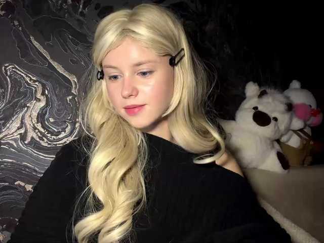 BundtAmely live cam preview