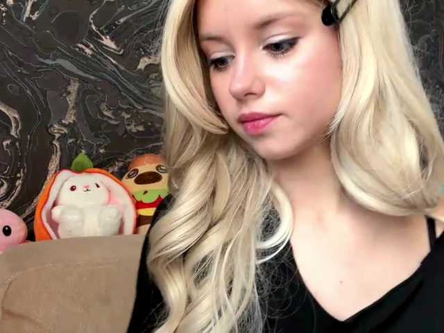 BundtAmely live cam on BongaCams