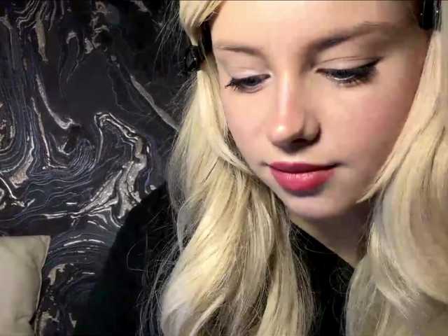 BundtAmely live cam on BongaCams