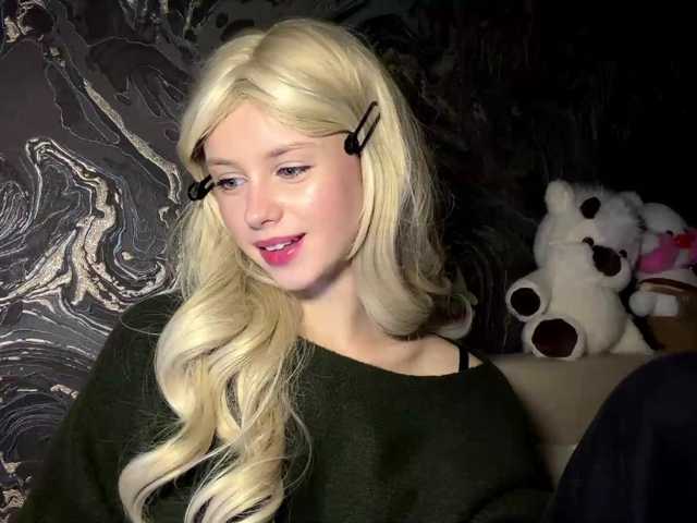 BundtAmely live cam on BongaCams