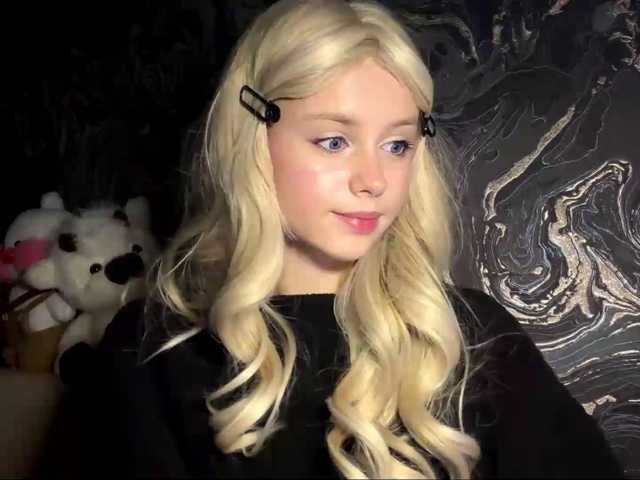 BundtAmely live cam on BongaCams