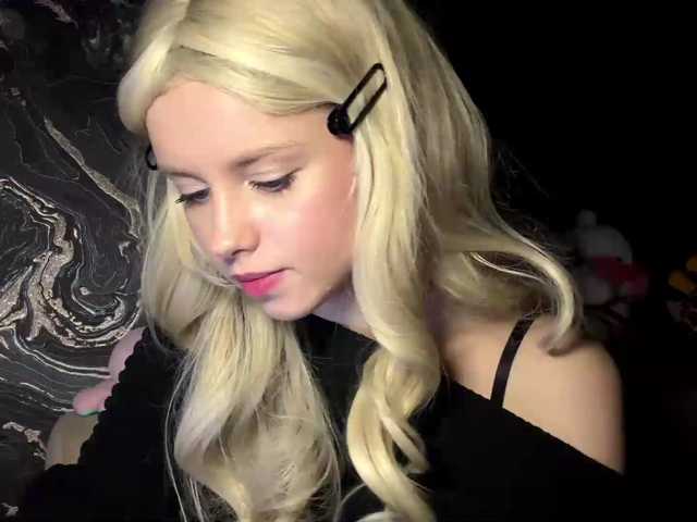 BundtAmely live cam on BongaCams