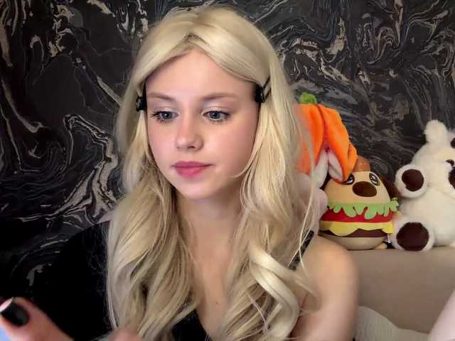 BundtAmely live cam on BongaCams