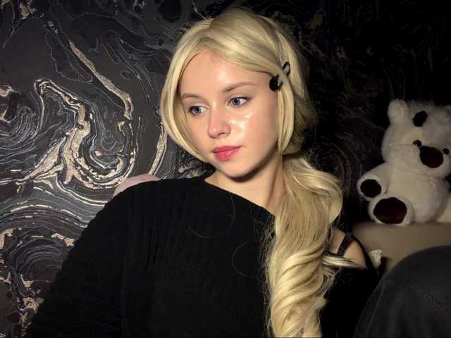 BundtAmely live cam on BongaCams