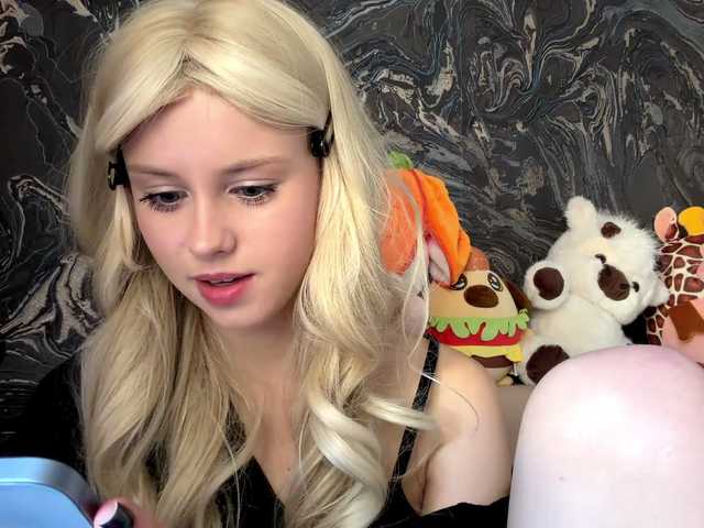 BundtAmely live cam on BongaCams