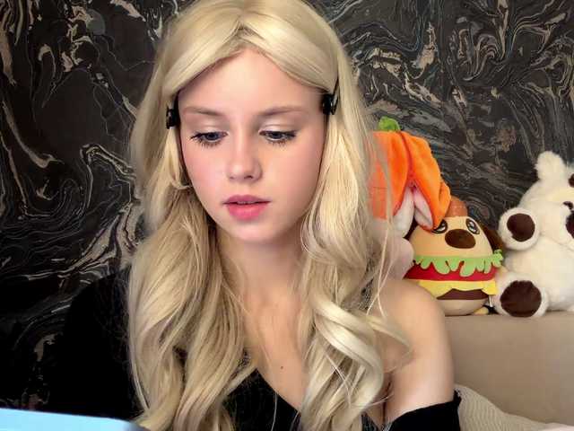 BundtAmely live cam on BongaCams