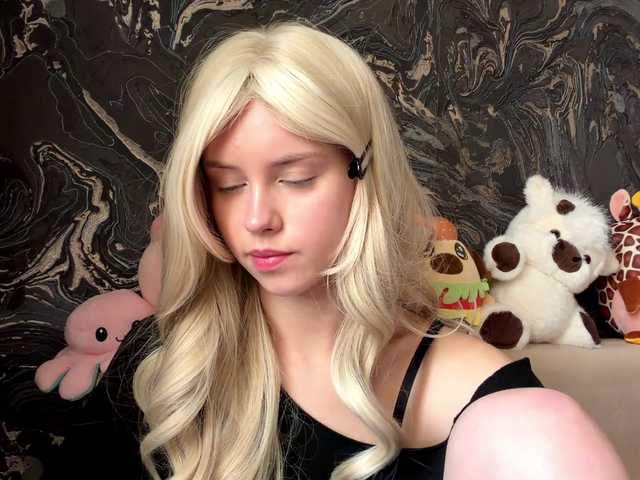BundtAmely live cam on BongaCams