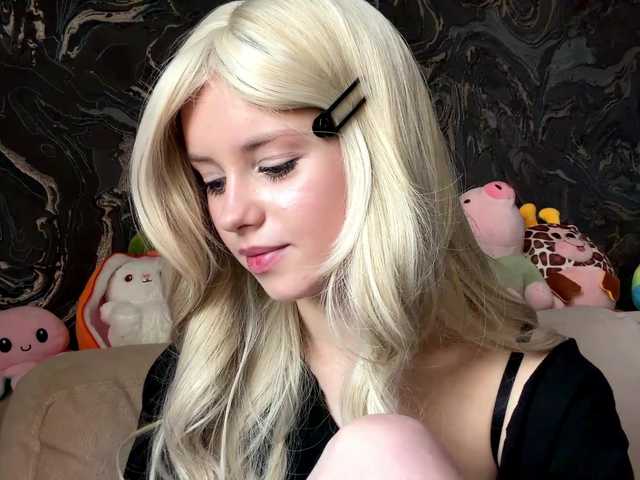 BundtAmely live cam on BongaCams