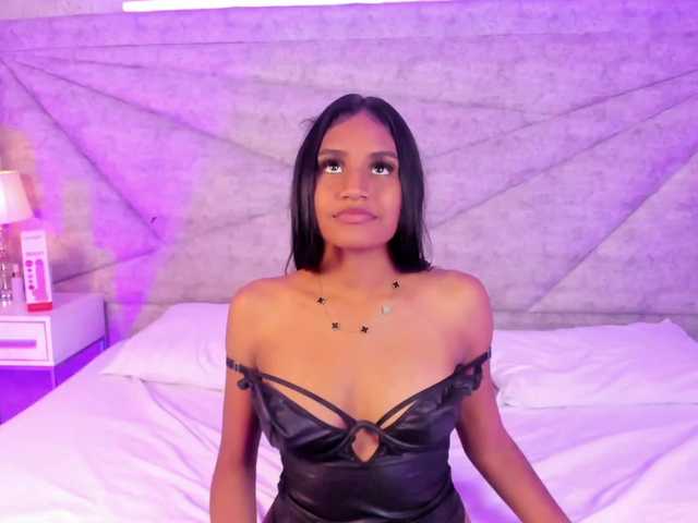 SheylaVega live cam