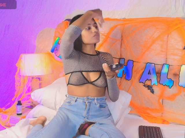 SheylaVega live cam on BongaCams