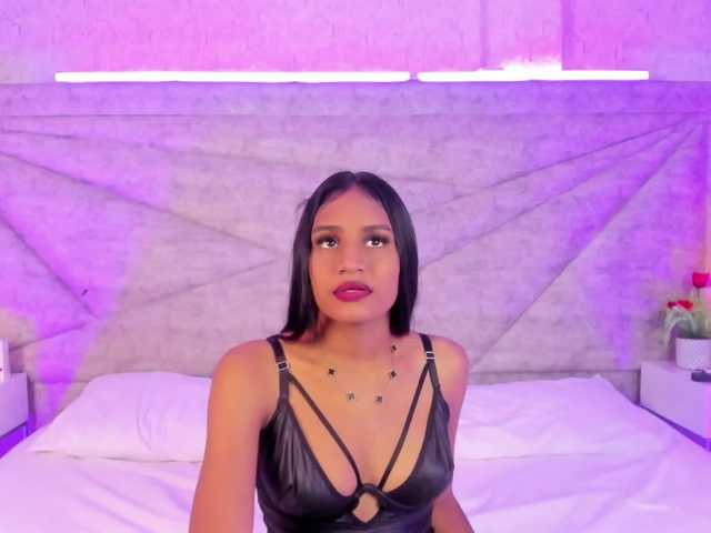 SheylaVega live cam on BongaCams