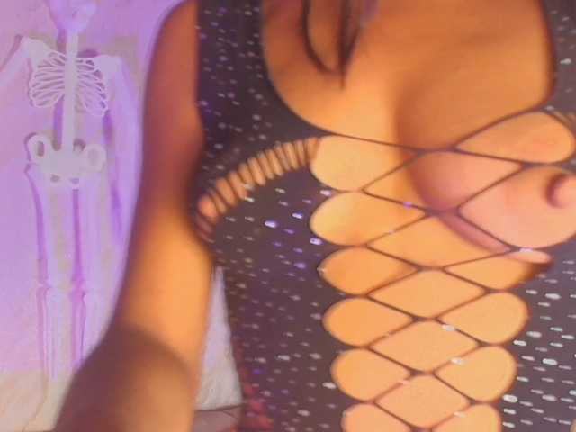SheylaVega live cam on BongaCams