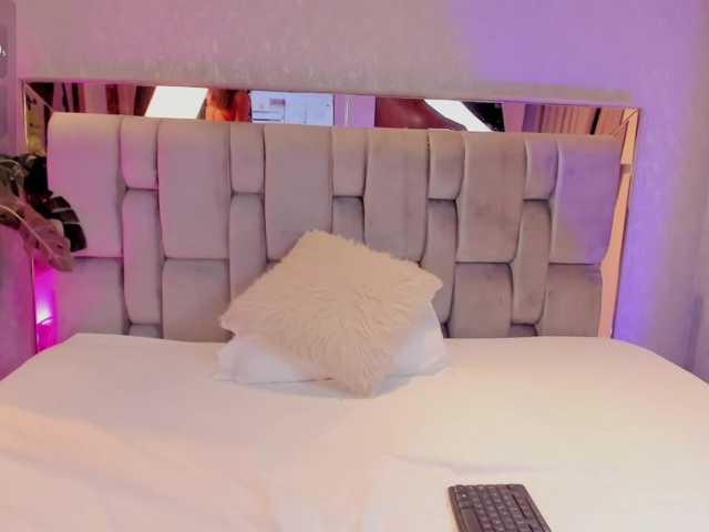SheylaVega live cam on BongaCams