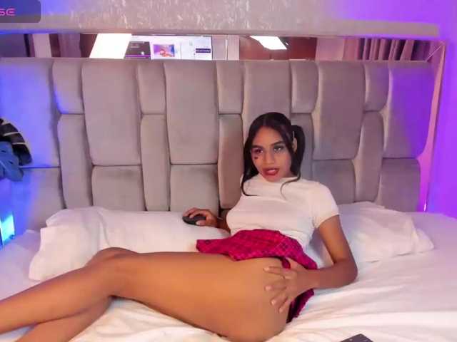 SheylaVega live cam on BongaCams