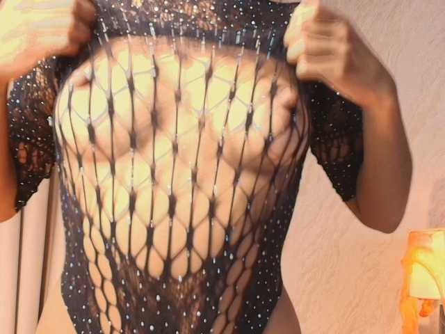 SheylaVega live cam on BongaCams