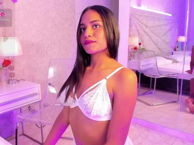 SheylaVega live cam on BongaCams