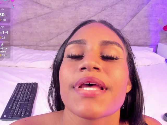 SheylaVega live cam