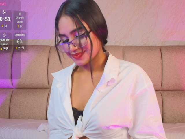 SheylaVega live cam on BongaCams