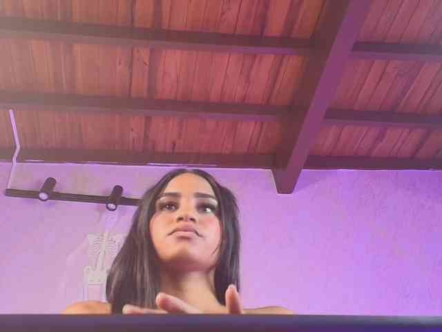 SheylaVega