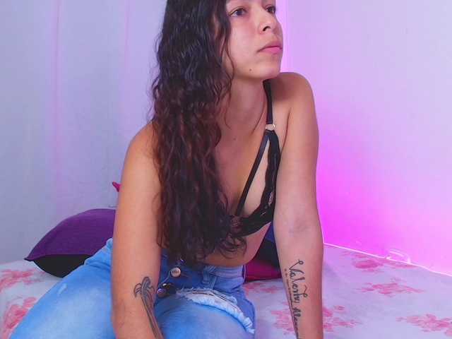 BeccaKox live cam on BongaCams