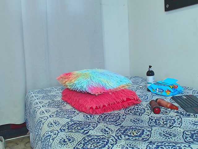 BeccaKox live cam on BongaCams
