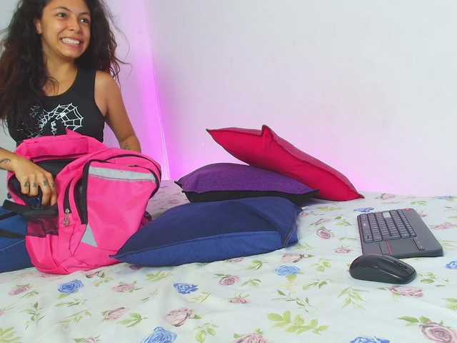 BeccaKox live cam on BongaCams