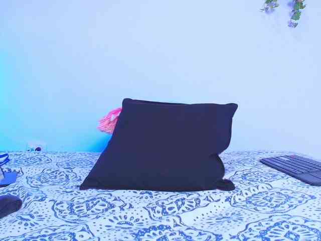 BeccaKox webcam