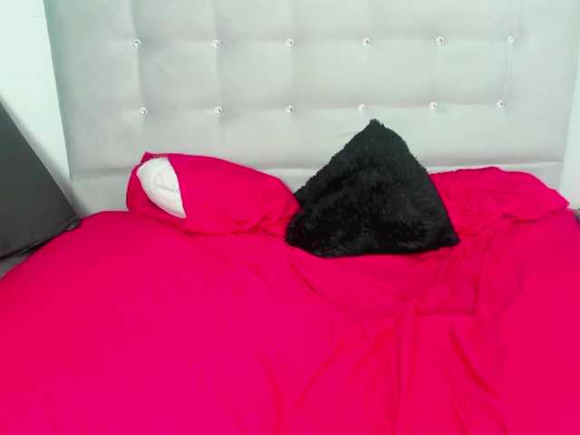 natalia-squirt live cam on BongaCams