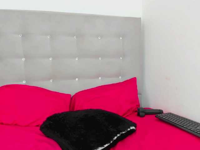 natalia-squirt live cam on BongaCams