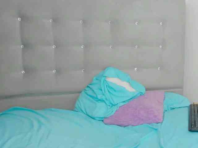 natalia-squirt Live Webcam on BongaCams