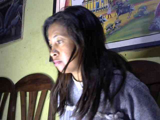 Mayorah-kiss webcam