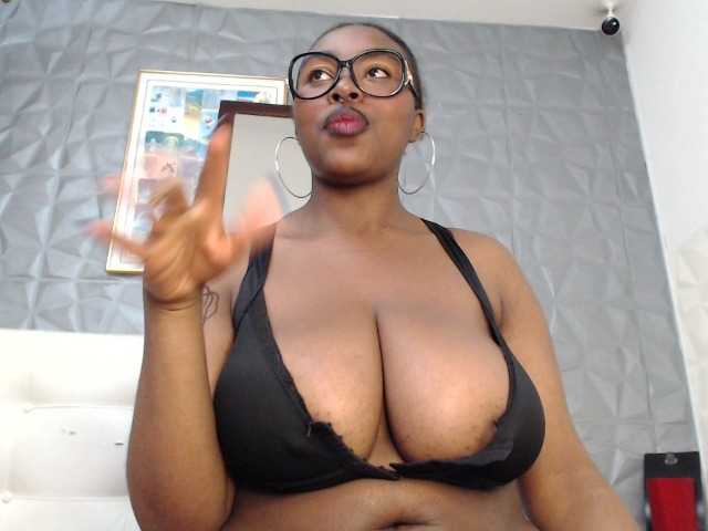 Teyanna-Sweet live cam on BongaCams
