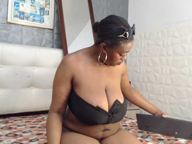 Teyanna-Sweet live cam on BongaCams