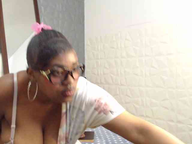 Teyanna-Sweet webcam