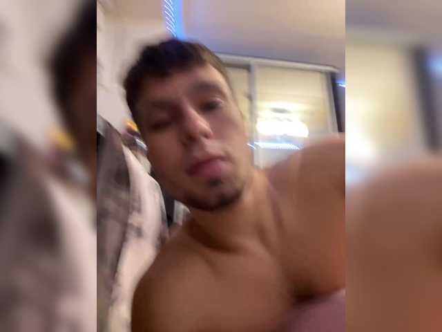 lolskills226 — live male cam