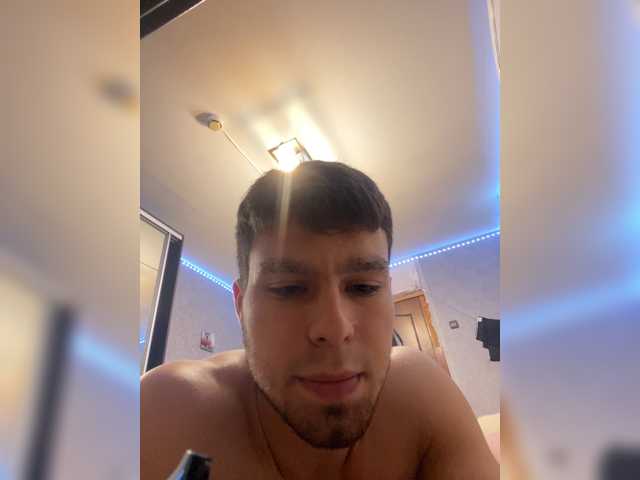 lolskills226 — live male cam