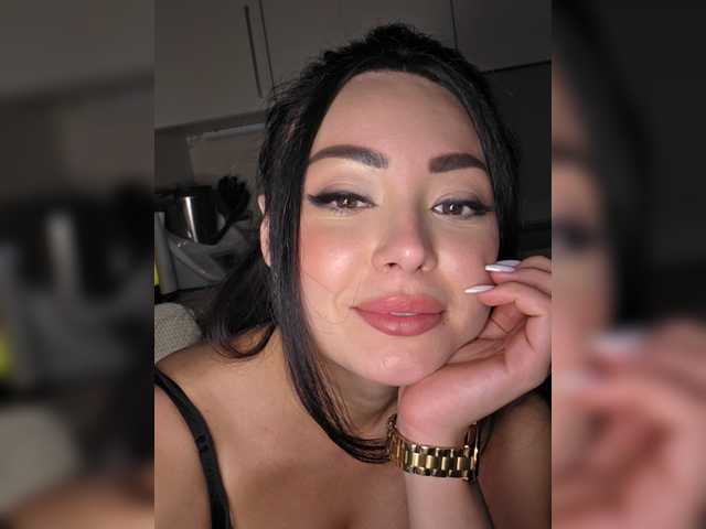 Brunetkaaaa live cam