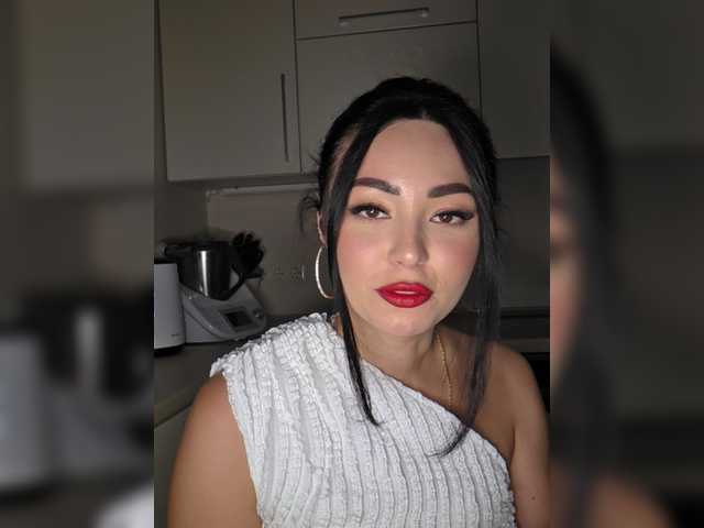 Brunetkaaaa live cam on BongaCams
