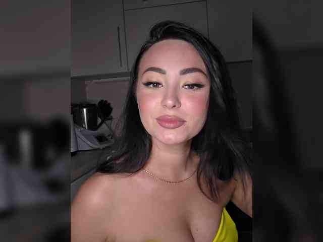 Brunetkaaaa