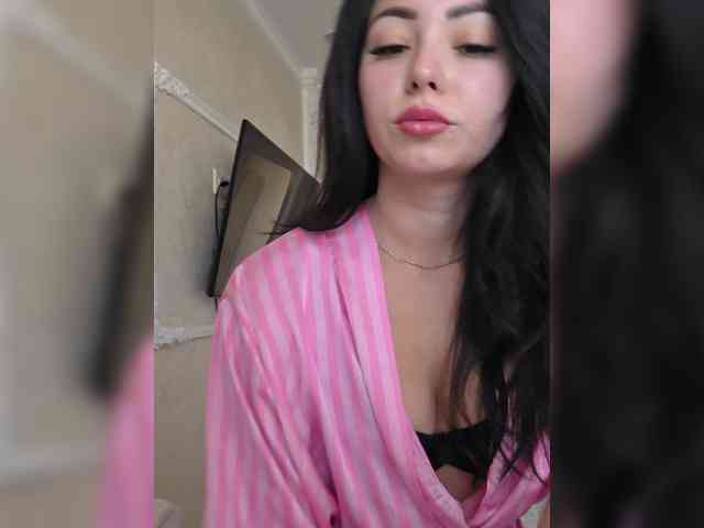 Brunetkaaaa webcam