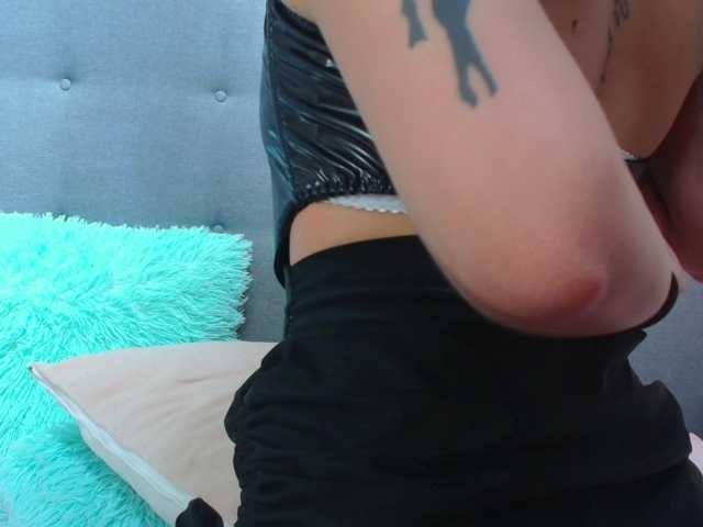 Channelstarkx live cam on BongaCams