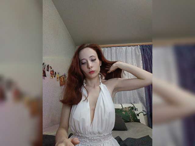 MiraElf live cam on BongaCams