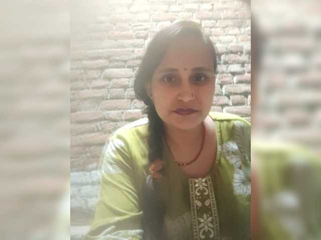 Soniya143 live cam on BongaCams
