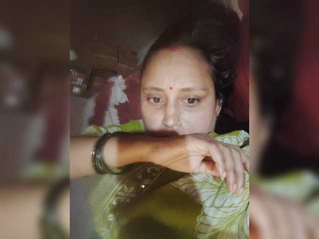 Soniya143 live cam on BongaCams