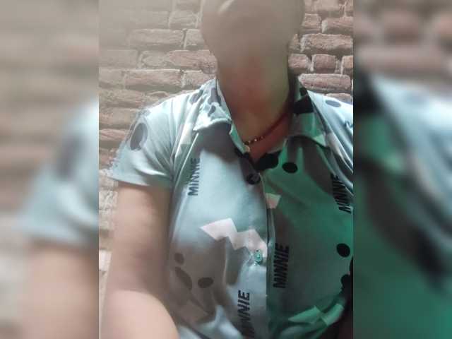 Soniya143 live cam on BongaCams