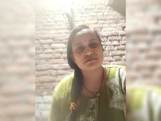 Soniya143 live cam on BongaCams