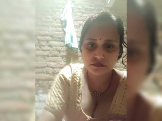 Soniya143 live cam on BongaCams