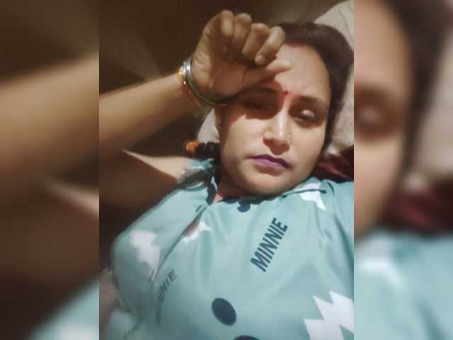 Soniya143 live cam on BongaCams