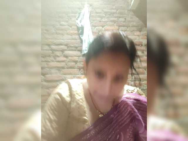 Soniya143 live cam on BongaCams